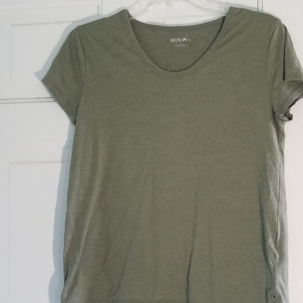 Green  Basic Tee